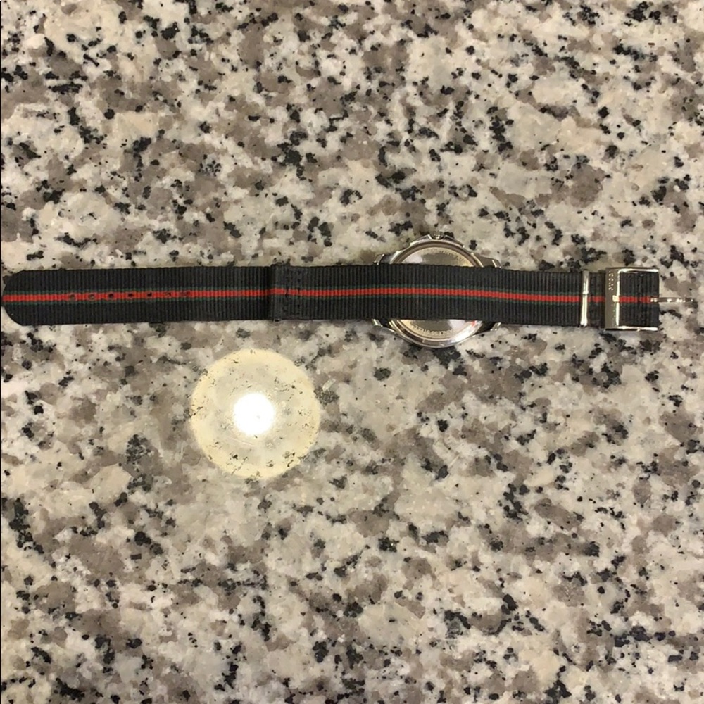 Gucci Watch - Picture 4 of 6